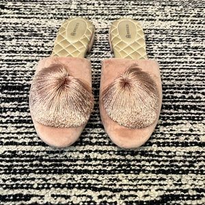Blush pink velvet Birdies with tassels. Size 9. Like new!